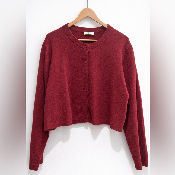 Wilfred SoftSpoke Sicily Cardigan in Cordovan - Picture 2 of 7